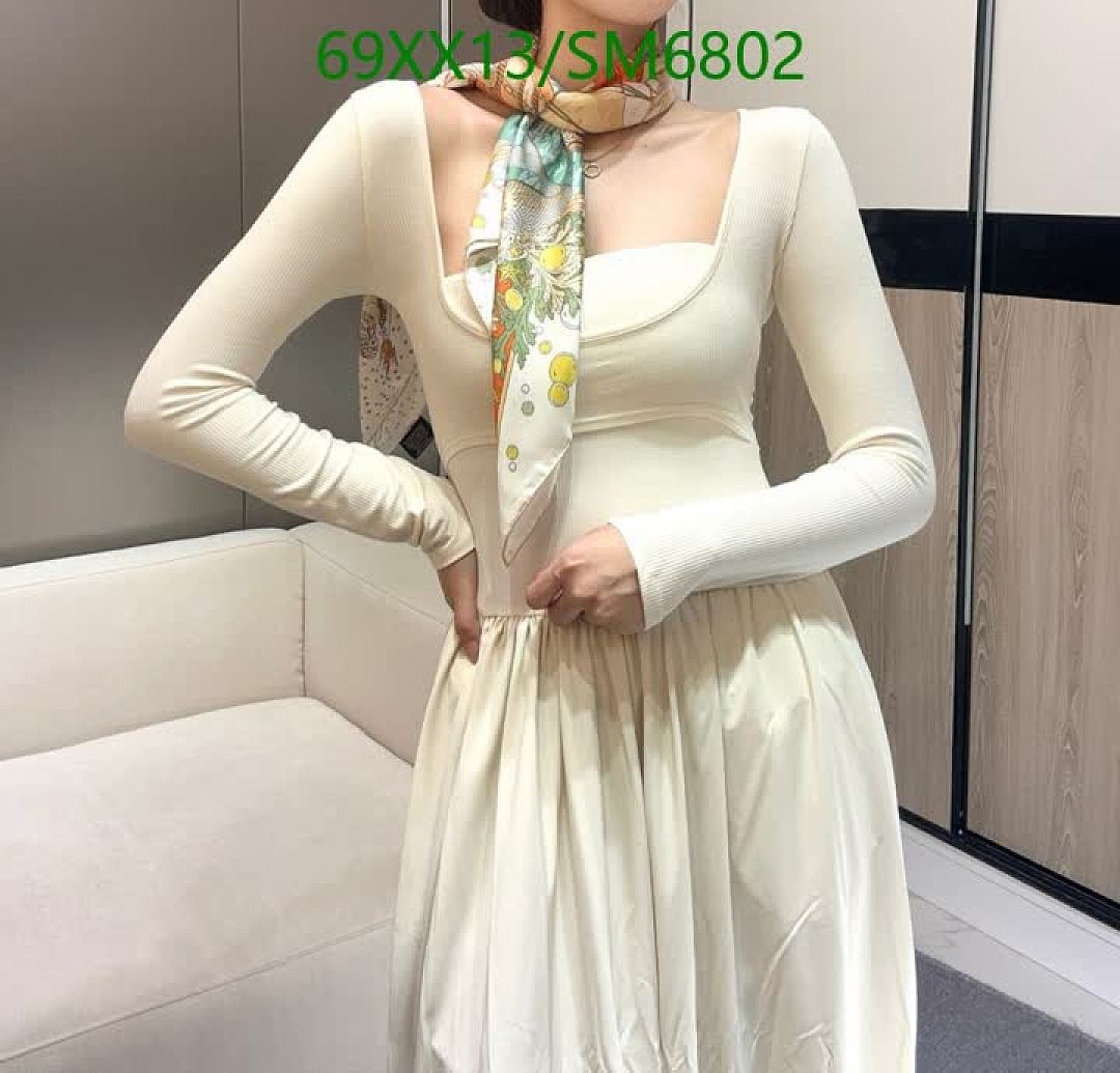 Hermes-Scarf Code: SM6802 $: 69USD