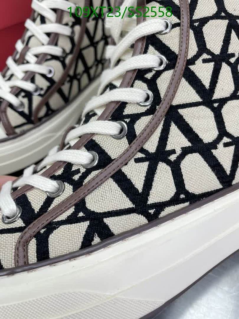 Valentino-Men shoes Code: SS2558 $: 109USD