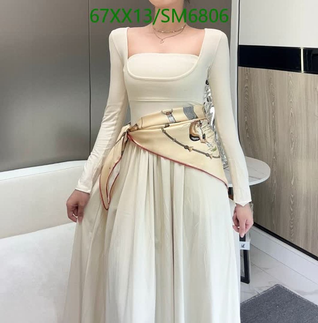 Hermes-Scarf Code: SM6806 $: 67USD