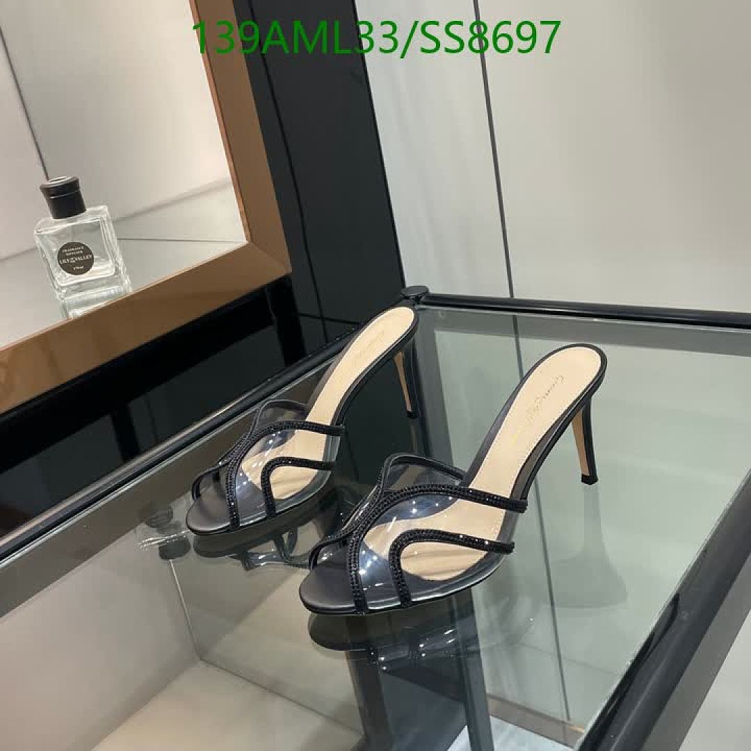 Gianvito Rossi-Women Shoes Code: SS8697 $: 139USD