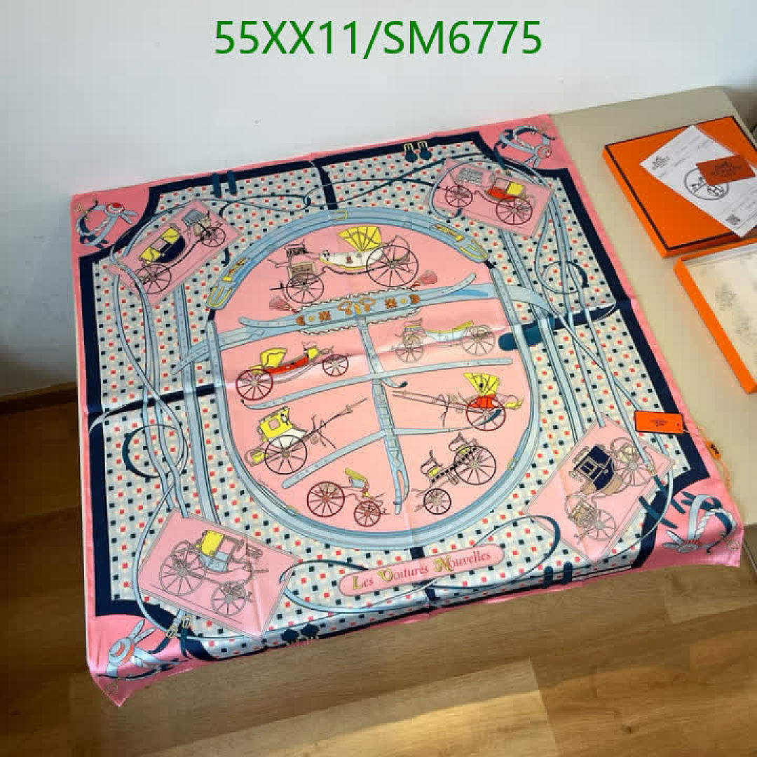 Hermes-Scarf Code: SM6775 $: 55USD