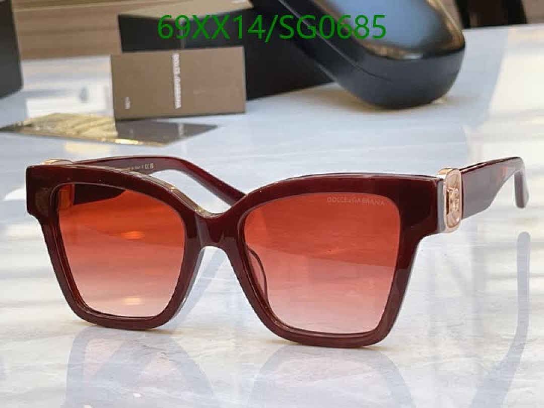 D&G-Glasses Code: SG0685 $: 69USD