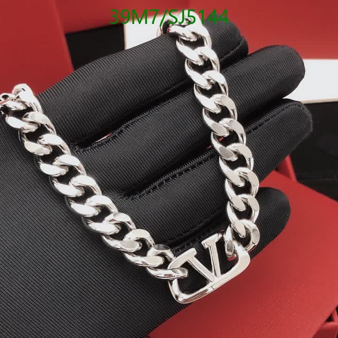 Valentino-Jewelry Code: SJ5144 $: 39USD