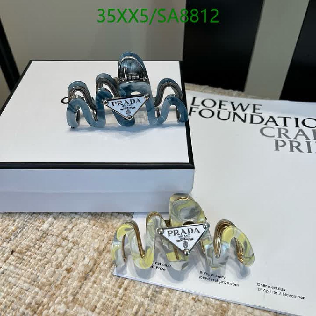 Prada-Headband Code: SA8812 $: 35USD