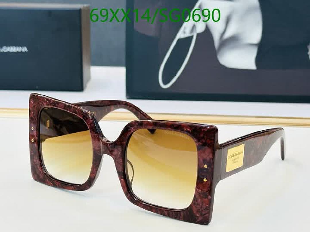 D&G-Glasses Code: SG0690 $: 69USD