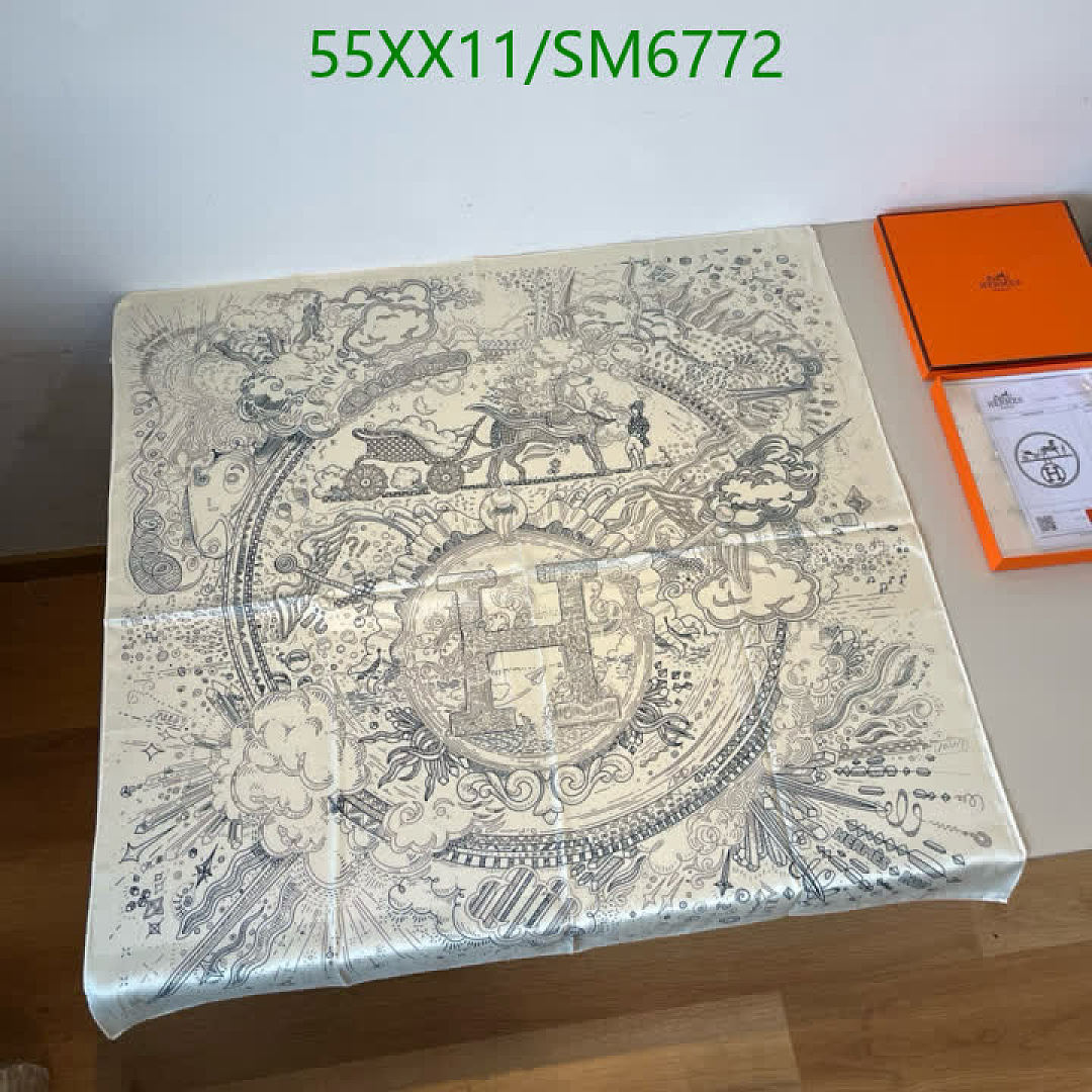 Hermes-Scarf Code: SM6772 $: 55USD
