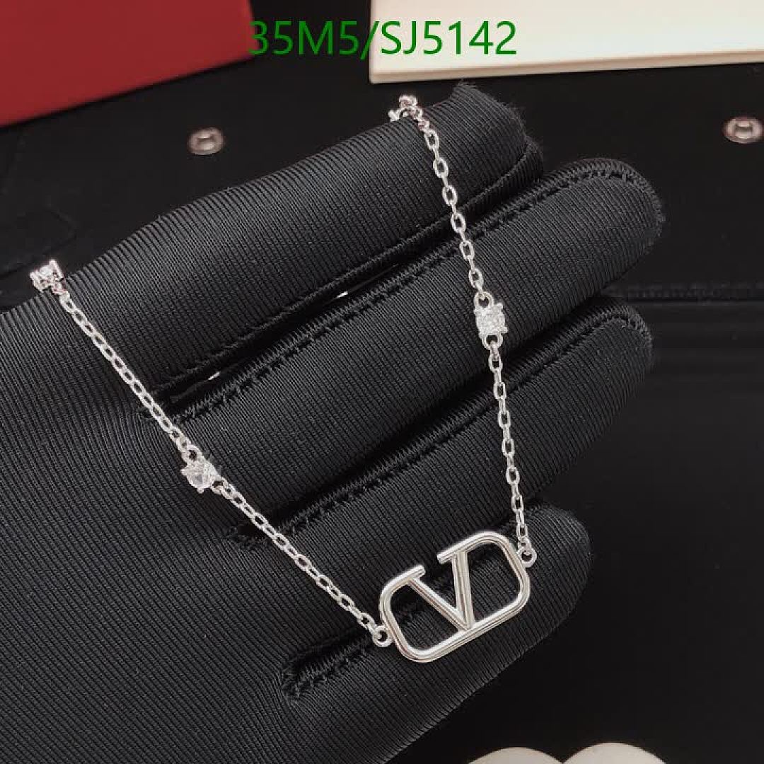 Valentino-Jewelry Code: SJ5142 $: 35USD