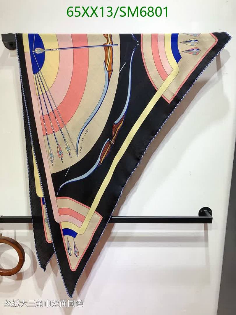 Hermes-Scarf Code: SM6801 $: 65USD