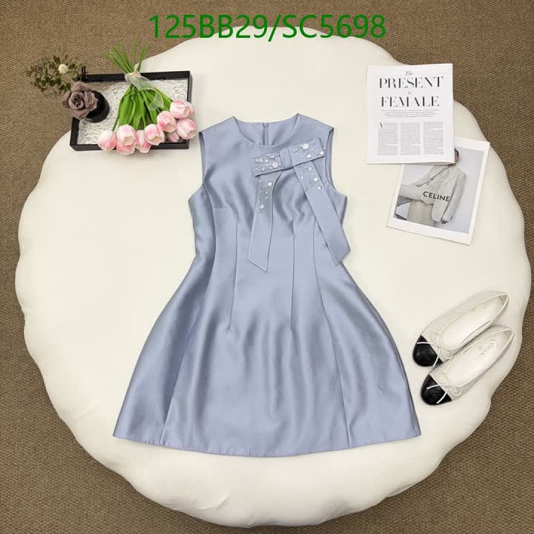 Chanel-Clothing Code: SC5698 $: 125USD