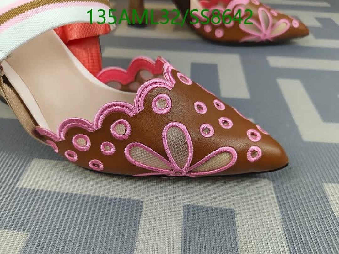 Fendi-Women Shoes Code: SS8642 $: 135USD