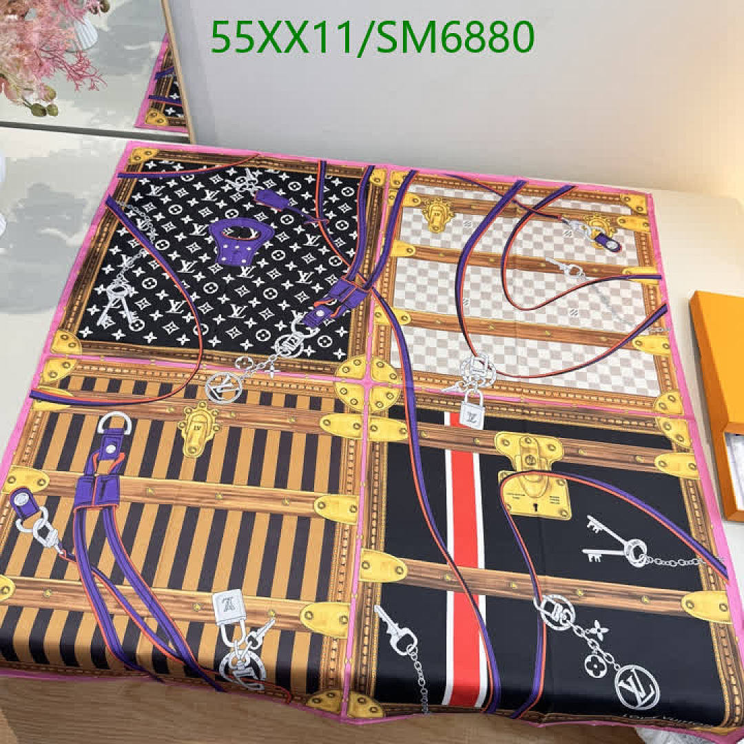 LV-Scarf Code: SM6880 $: 55USD