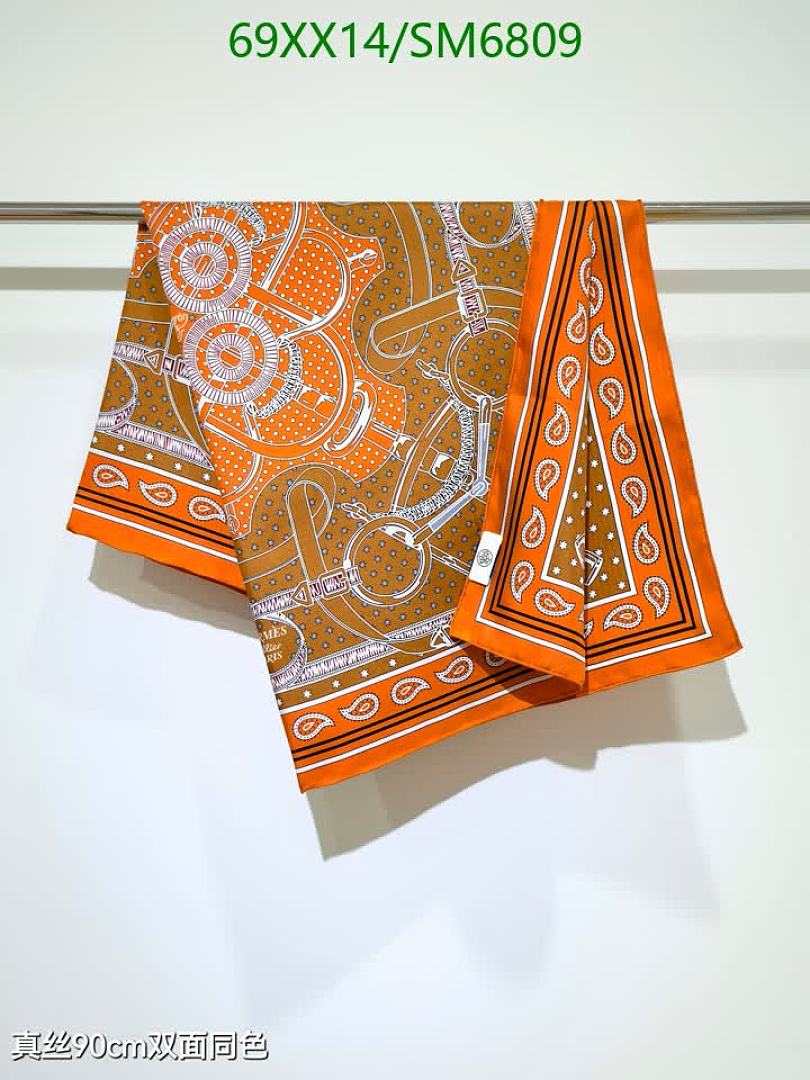 Hermes-Scarf Code: SM6809 $: 69USD