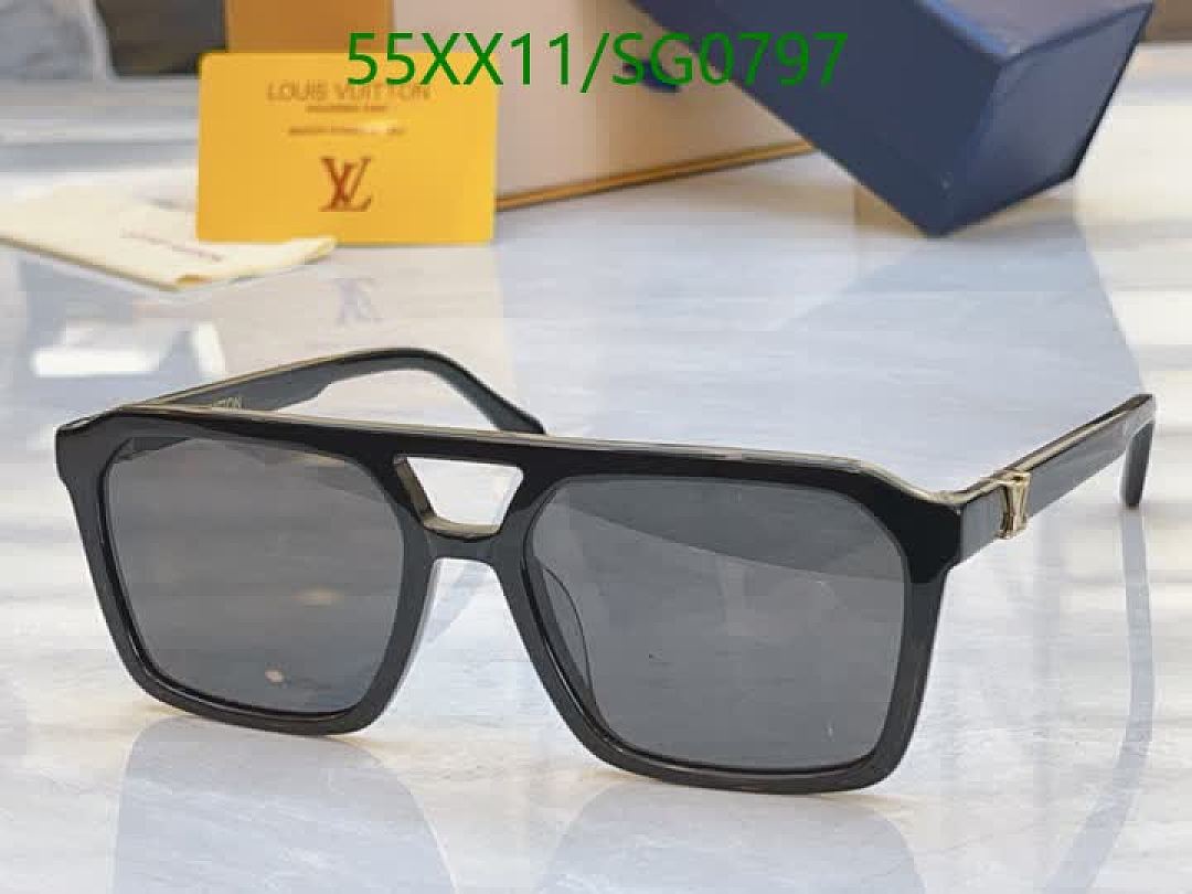 LV-Glasses Code: SG0797 $: 55USD