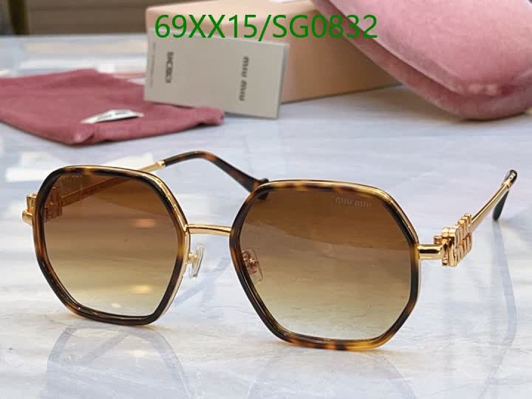 Miu Miu-Glasses Code: SG0832 $: 69USD