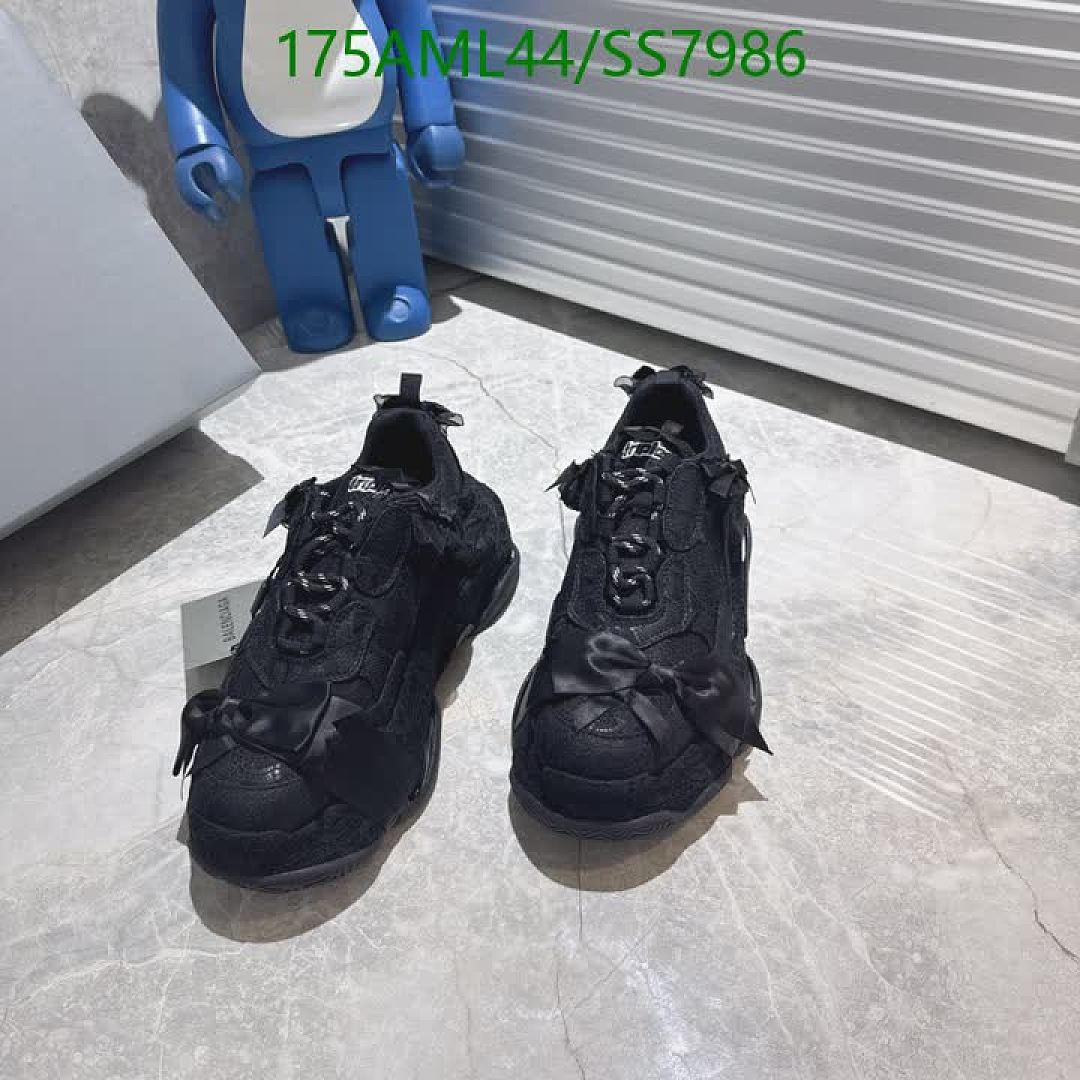 Balenciaga-Women Shoes Code: SS7986 $: 175USD