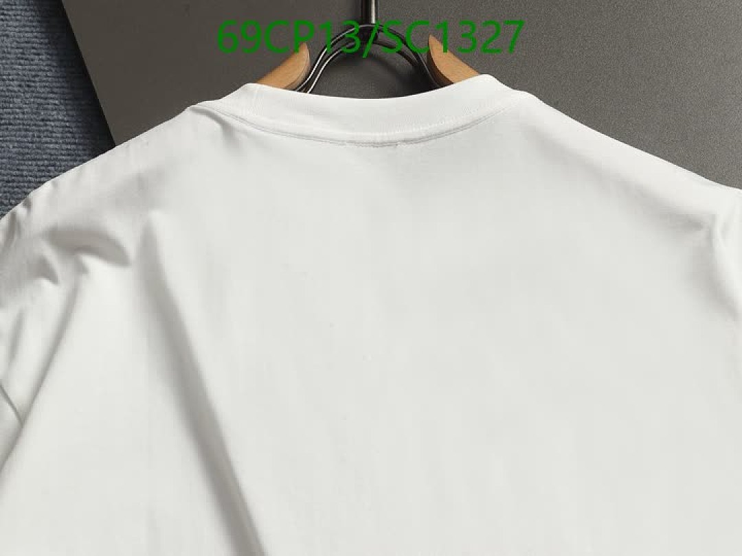 Burberry-Clothing Code: SC1327 $: 69USD