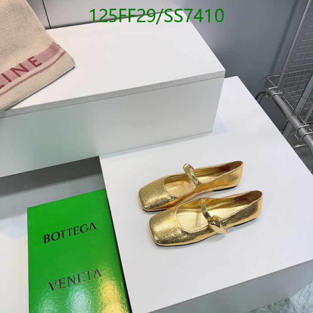 BV-Women Shoes Code: SS7410 $: 125USD