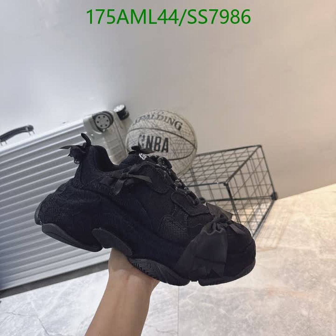 Balenciaga-Women Shoes Code: SS7986 $: 175USD