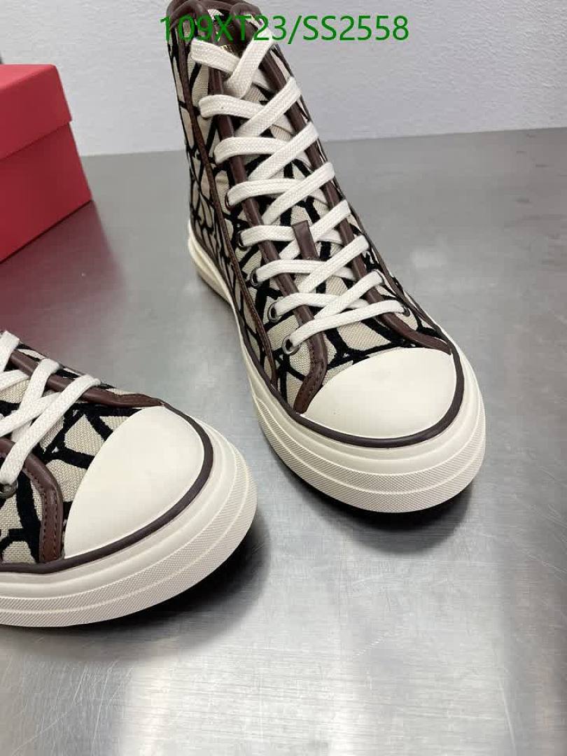 Valentino-Men shoes Code: SS2558 $: 109USD