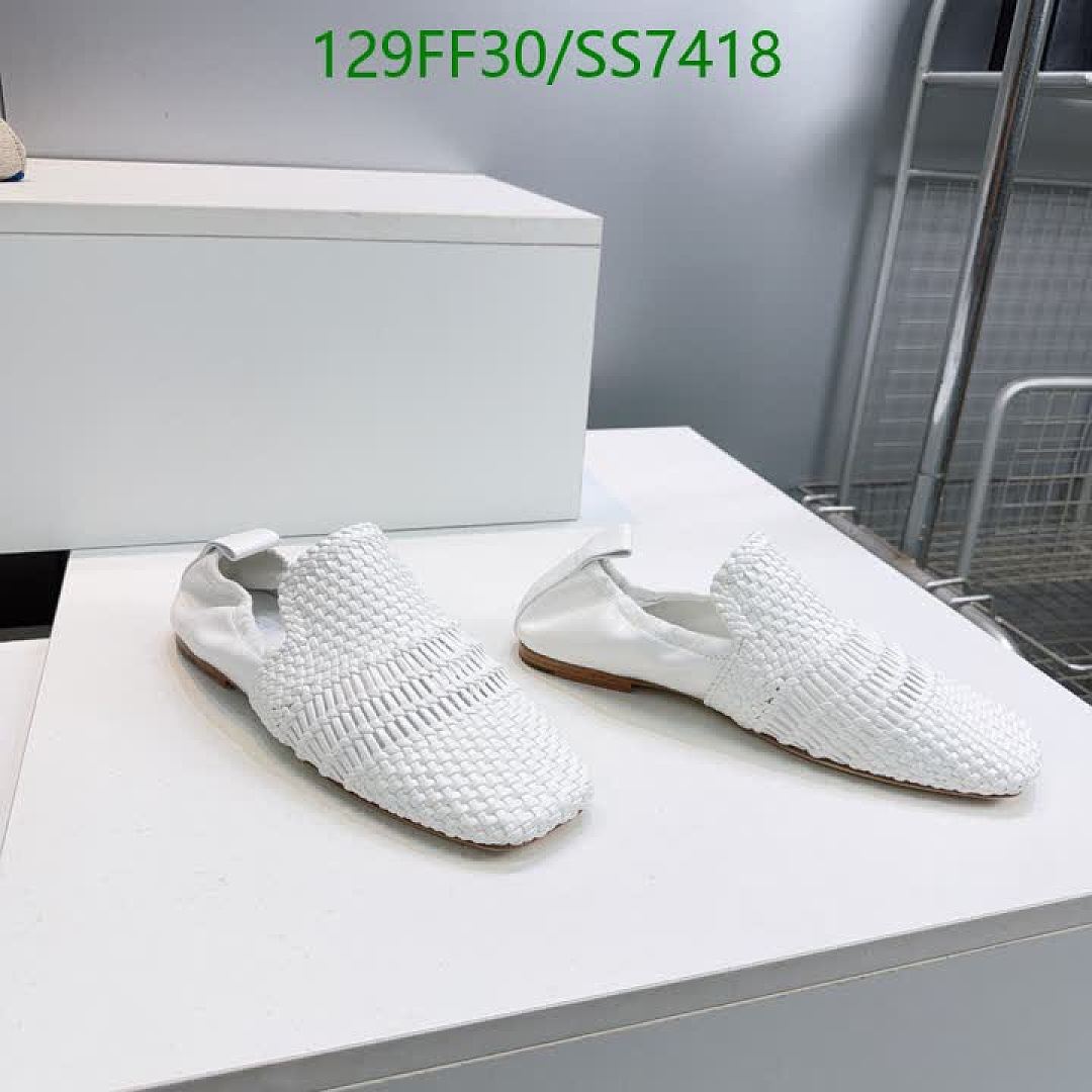 Celine-Women Shoes Code: SS7418 $: 129USD
