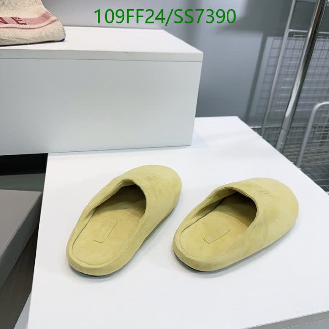 Balenciaga-Women Shoes Code: SS7390 $: 109USD
