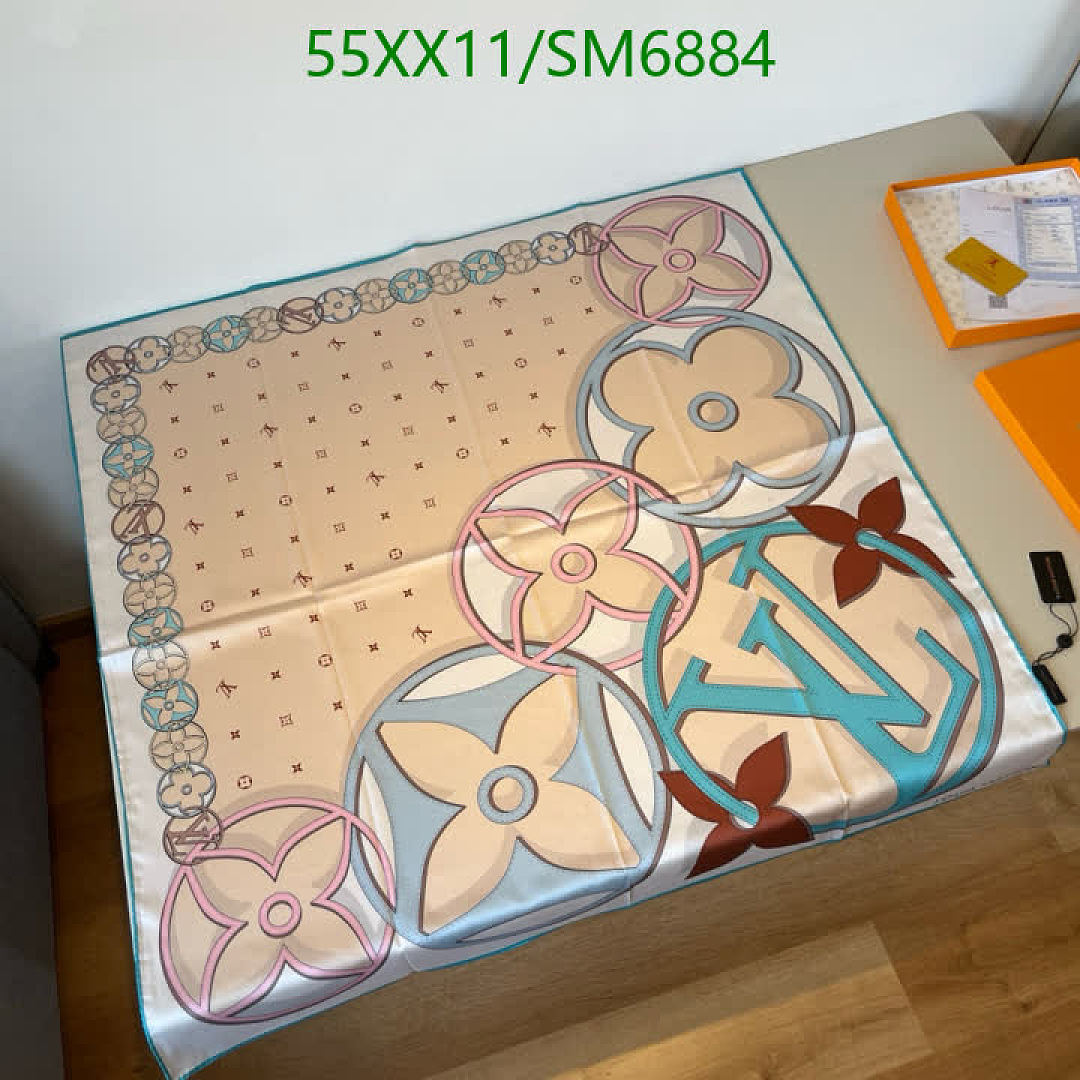 LV-Scarf Code: SM6884 $: 55USD