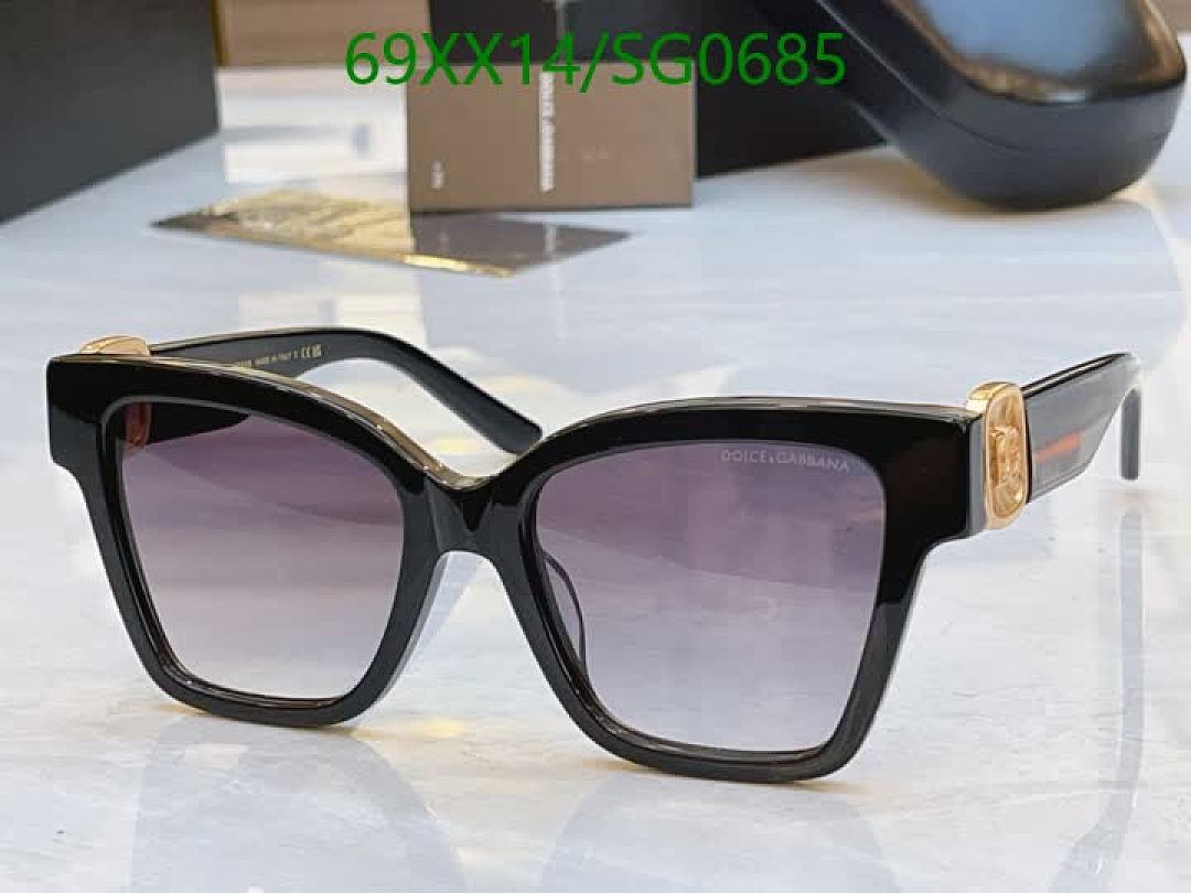 D&G-Glasses Code: SG0685 $: 69USD