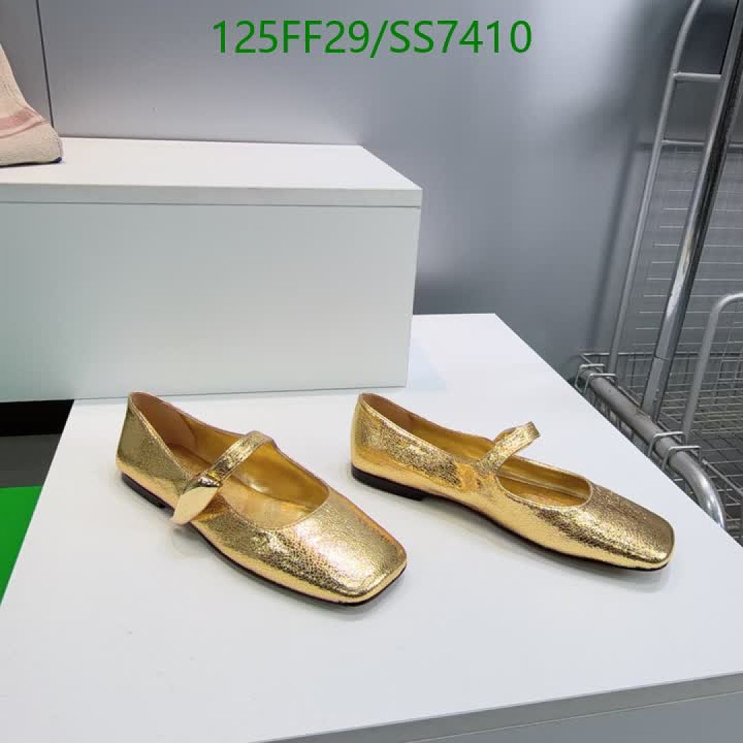 BV-Women Shoes Code: SS7410 $: 125USD