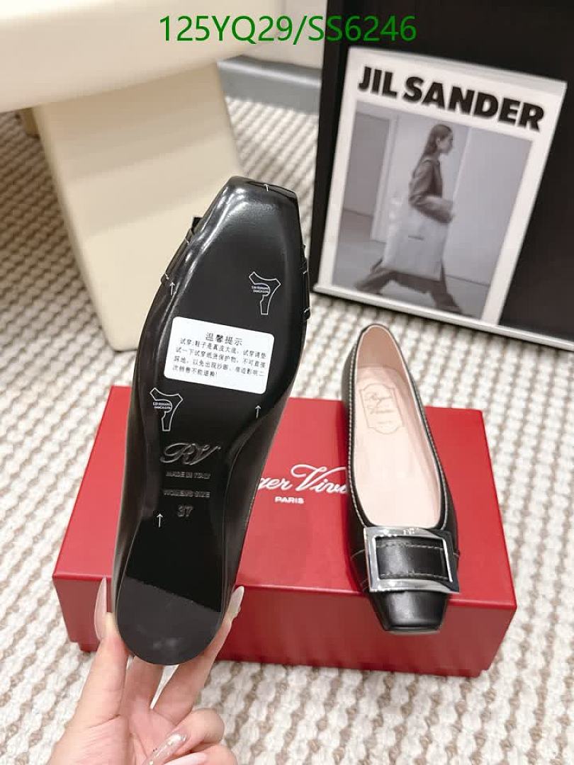 Roger Vivier-Women Shoes Code: SS6246 $: 125USD