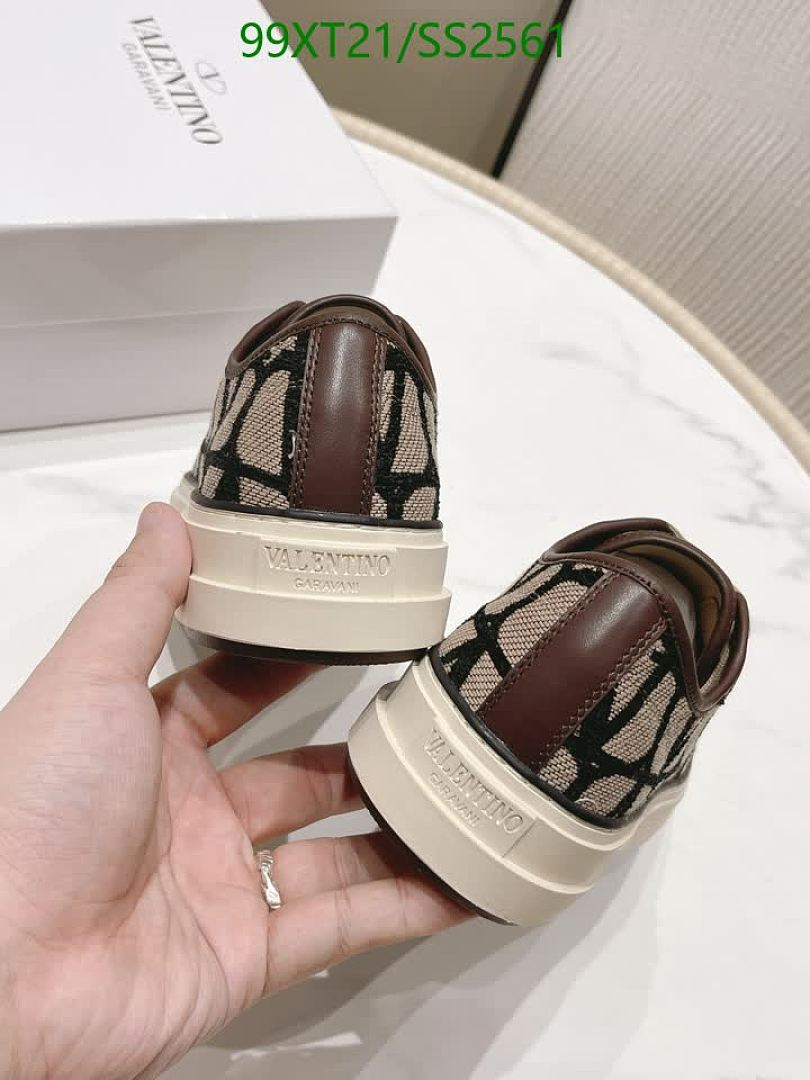 Valentino-Men shoes Code: SS2561 $: 99USD