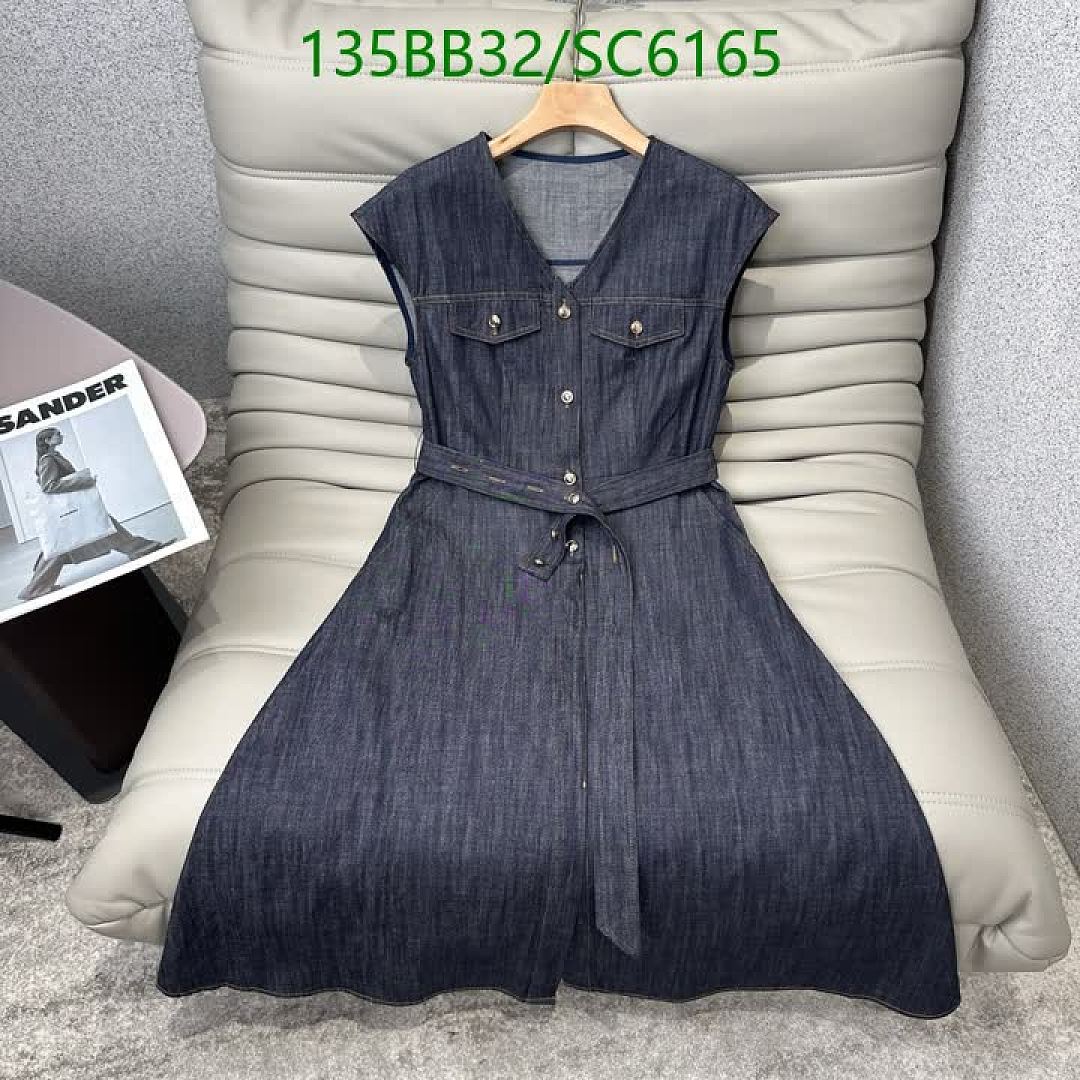 Valentino-Clothing Code: SC6165 $: 135USD