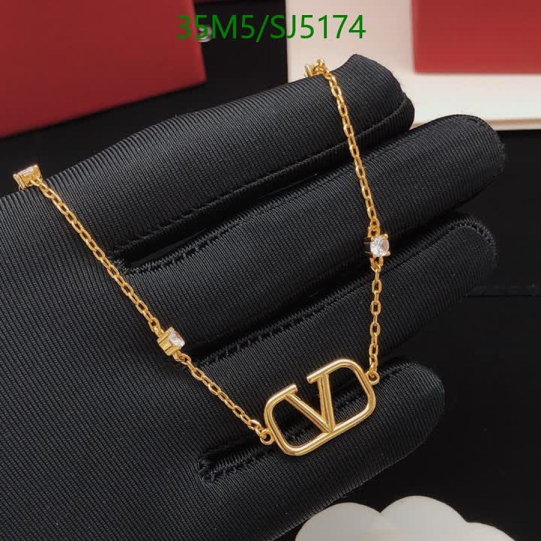 Valentino-Jewelry Code: SJ5174 $: 35USD