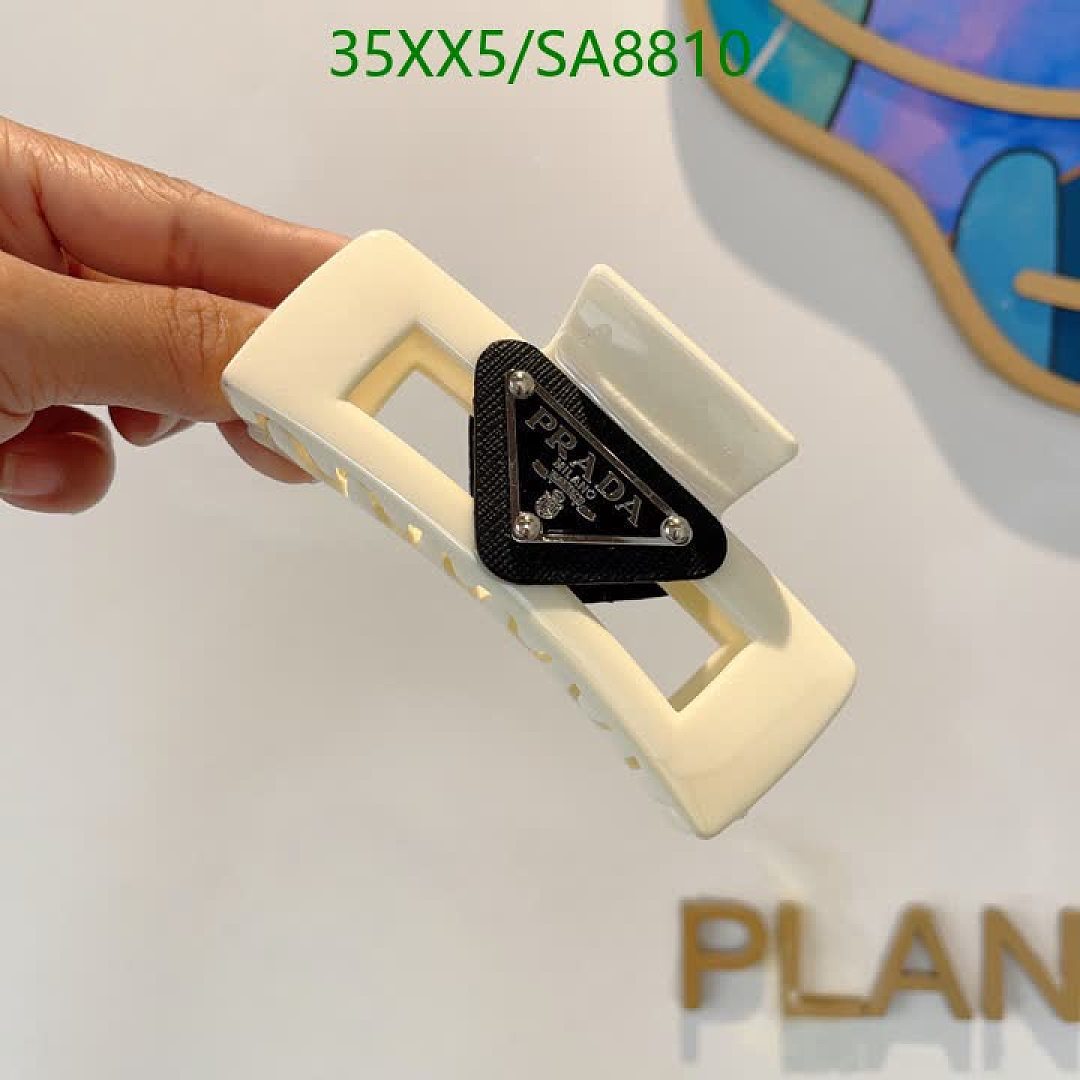 Prada-Headband Code: SA8810 $: 35USD