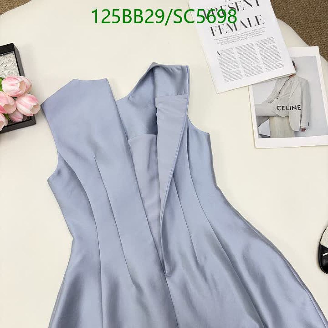 Chanel-Clothing Code: SC5698 $: 125USD