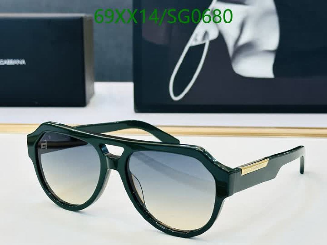 D&G-Glasses Code: SG0680 $: 69USD