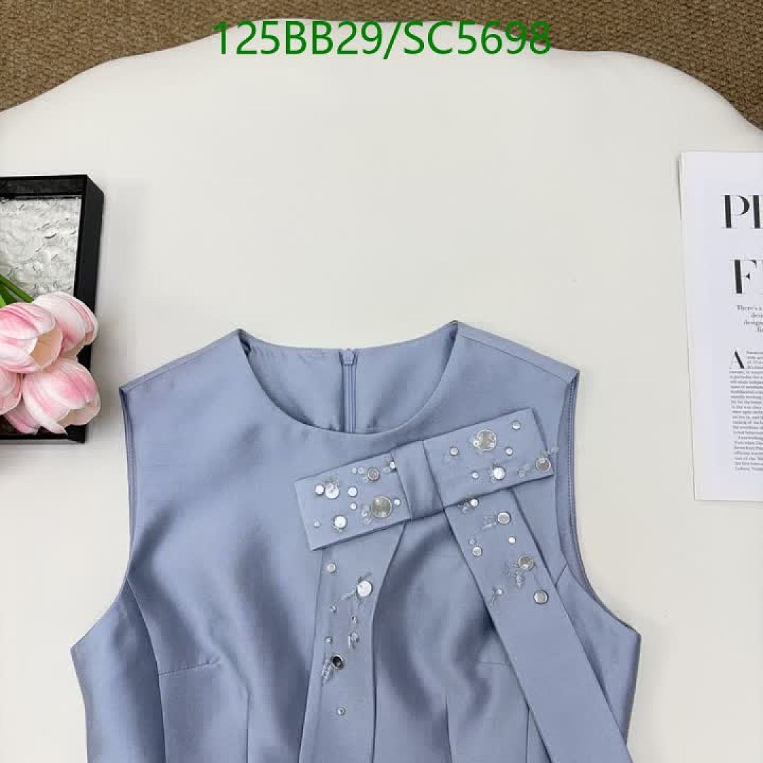 Chanel-Clothing Code: SC5698 $: 125USD