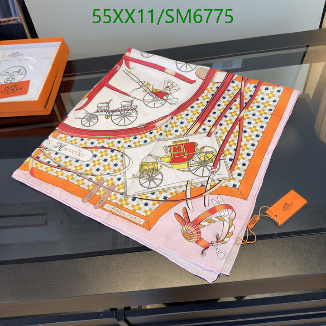Hermes-Scarf Code: SM6775 $: 55USD
