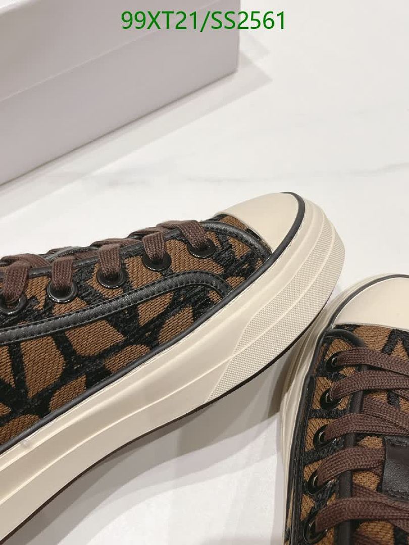 Valentino-Men shoes Code: SS2561 $: 99USD