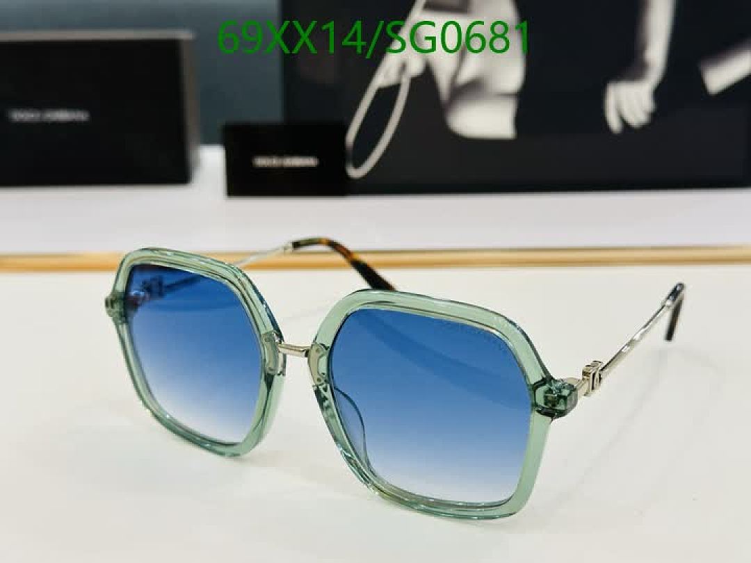 D&G-Glasses Code: SG0681 $: 69USD