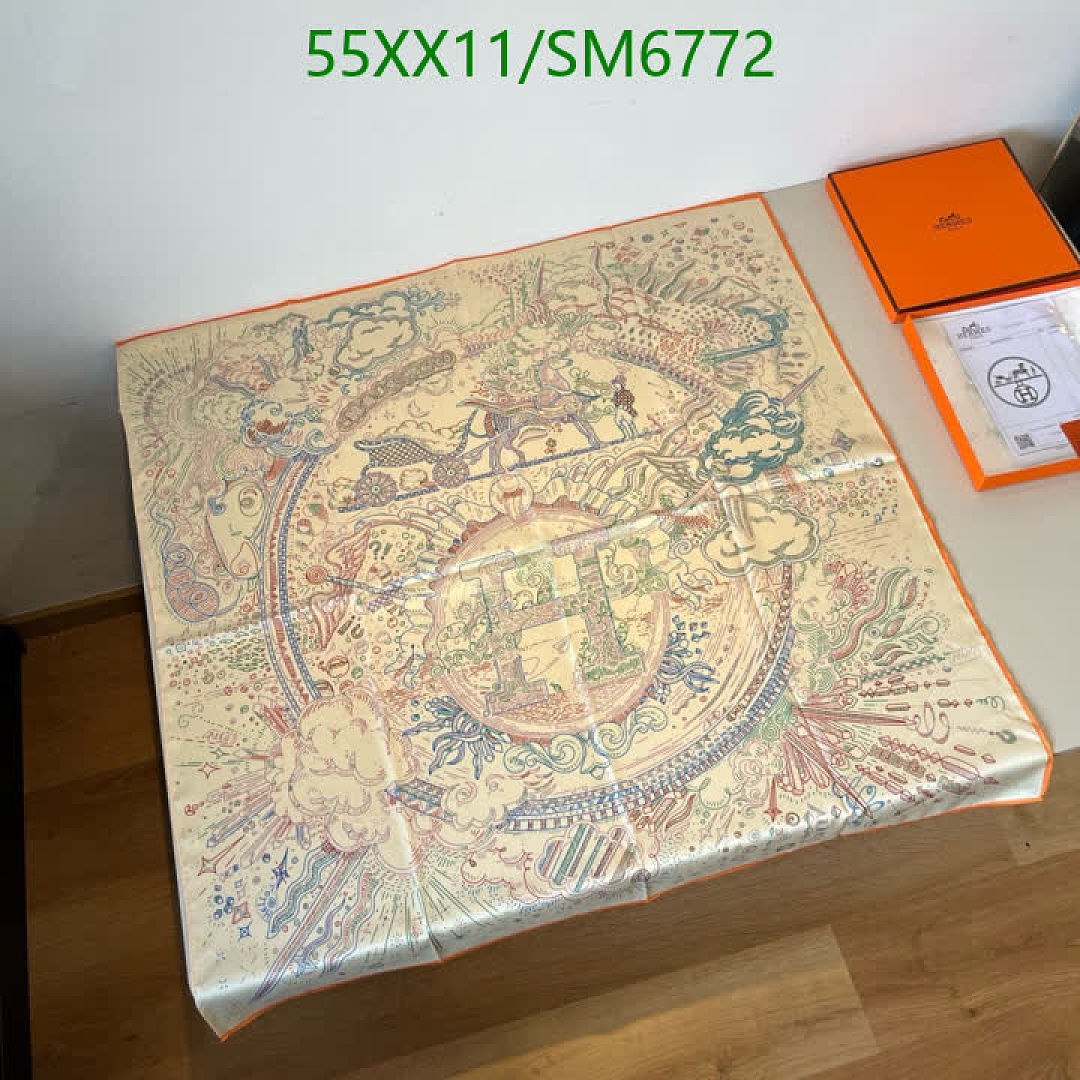 Hermes-Scarf Code: SM6772 $: 55USD