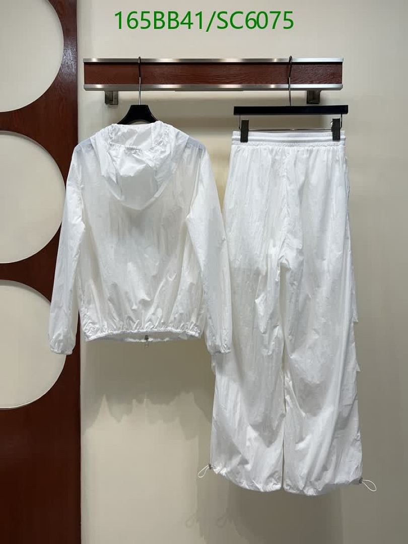 Moncler-Clothing Code: SC6075 $: 165USD