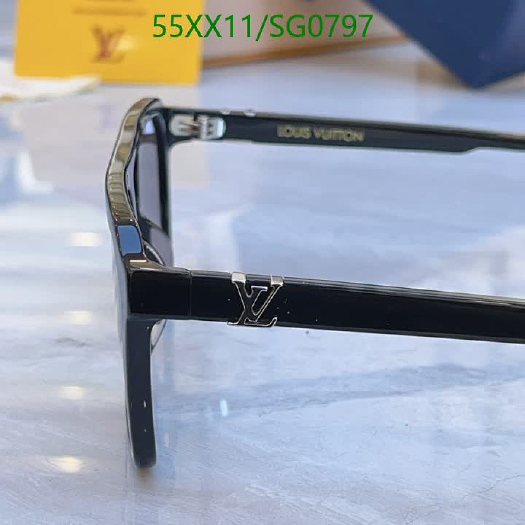 LV-Glasses Code: SG0797 $: 55USD