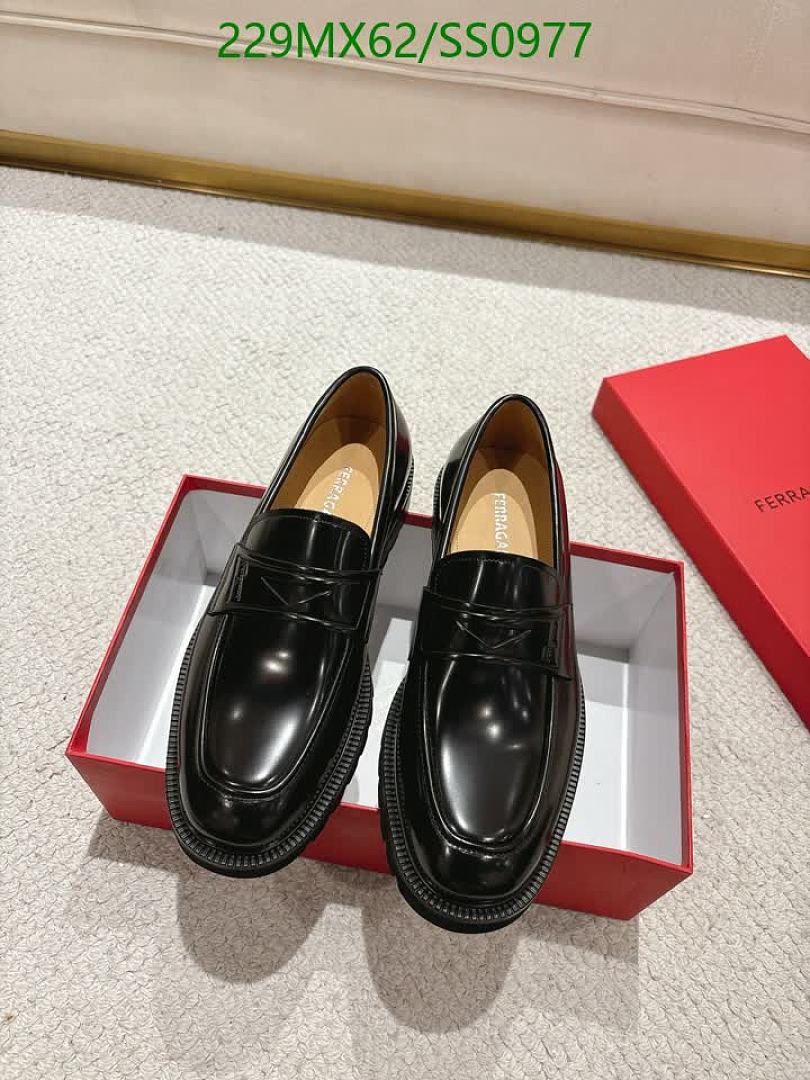 Ferragamo-Men shoes Code: SS0977 $: 229USD