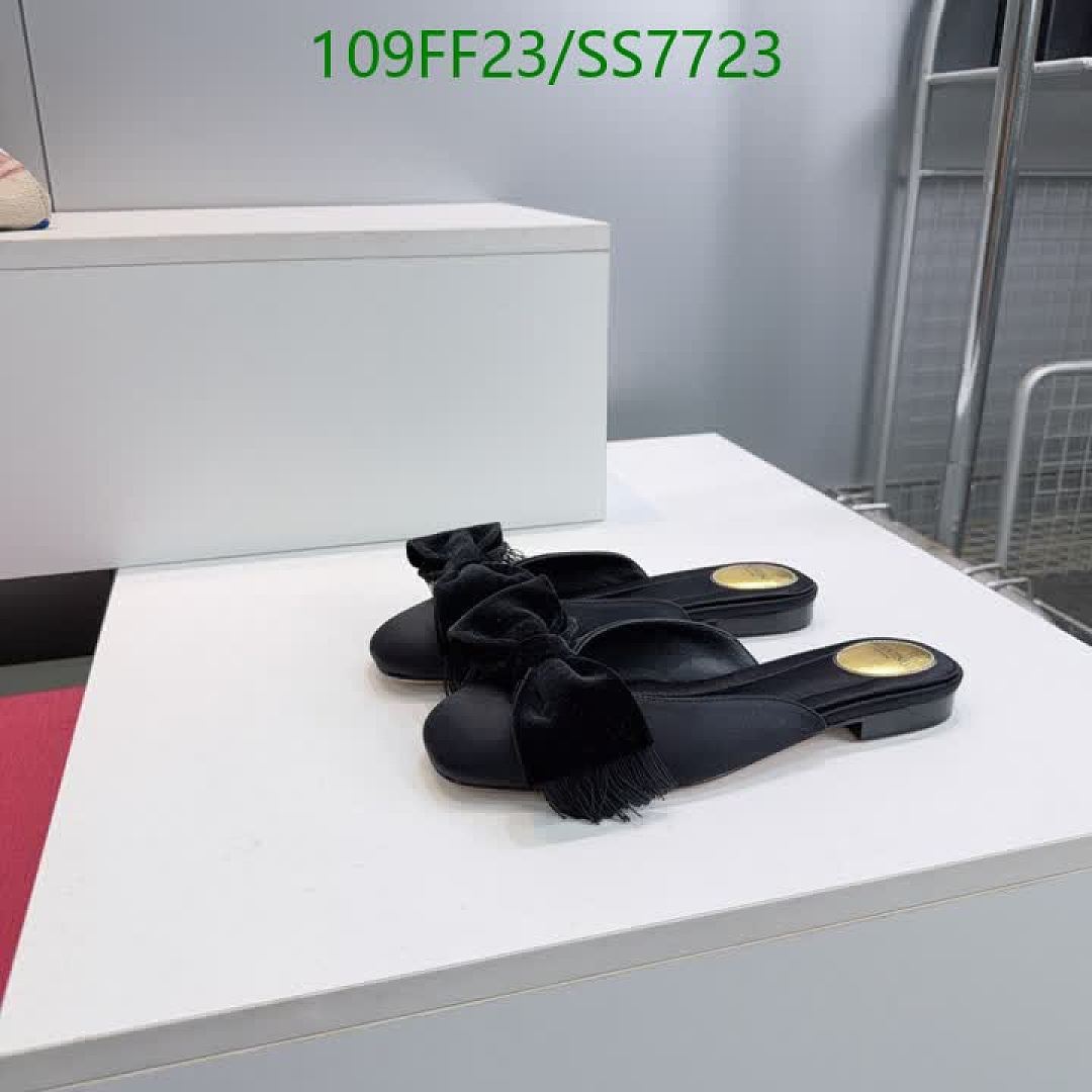 Valentino-Women Shoes Code: SS7723 $: 109USD