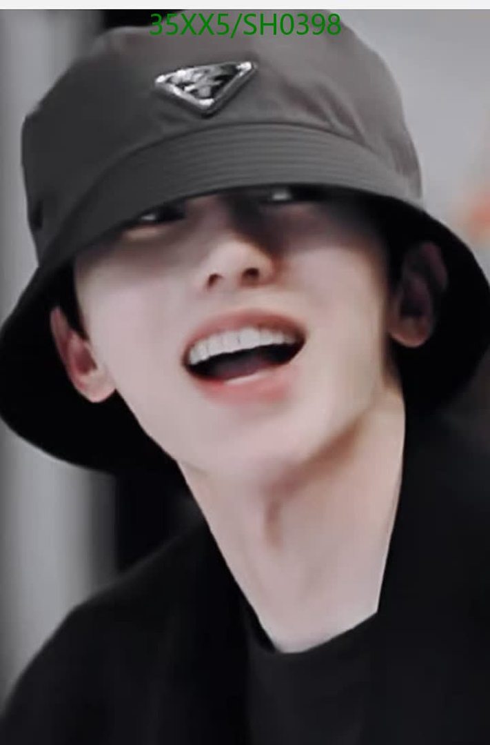 Prada-Cap(Hat) Code: SH0398 $: 35USD