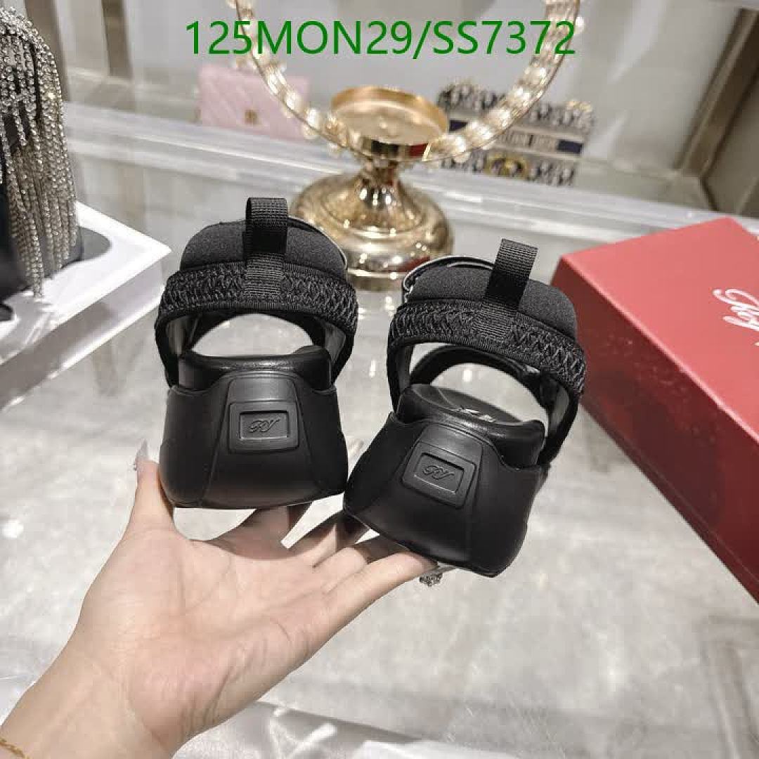 Roger Vivier-Women Shoes Code: SS7372 $: 125USD