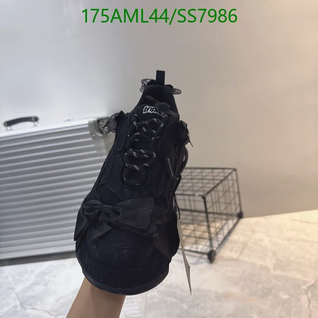 Balenciaga-Women Shoes Code: SS7986 $: 175USD