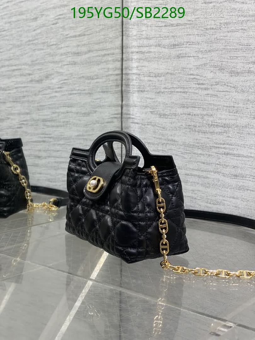 Dior-Bag-Mirror Quality Code: SB2289 $: 195USD
