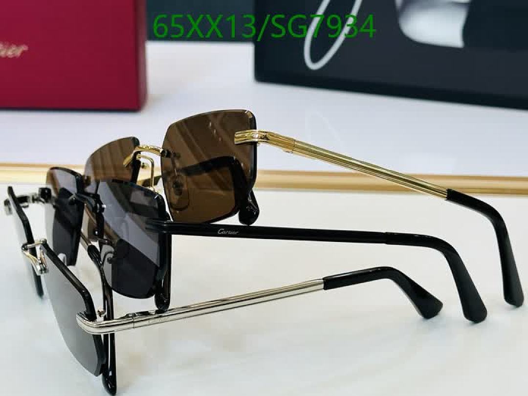 Cartier-Glasses Code: SG7934 $: 65USD