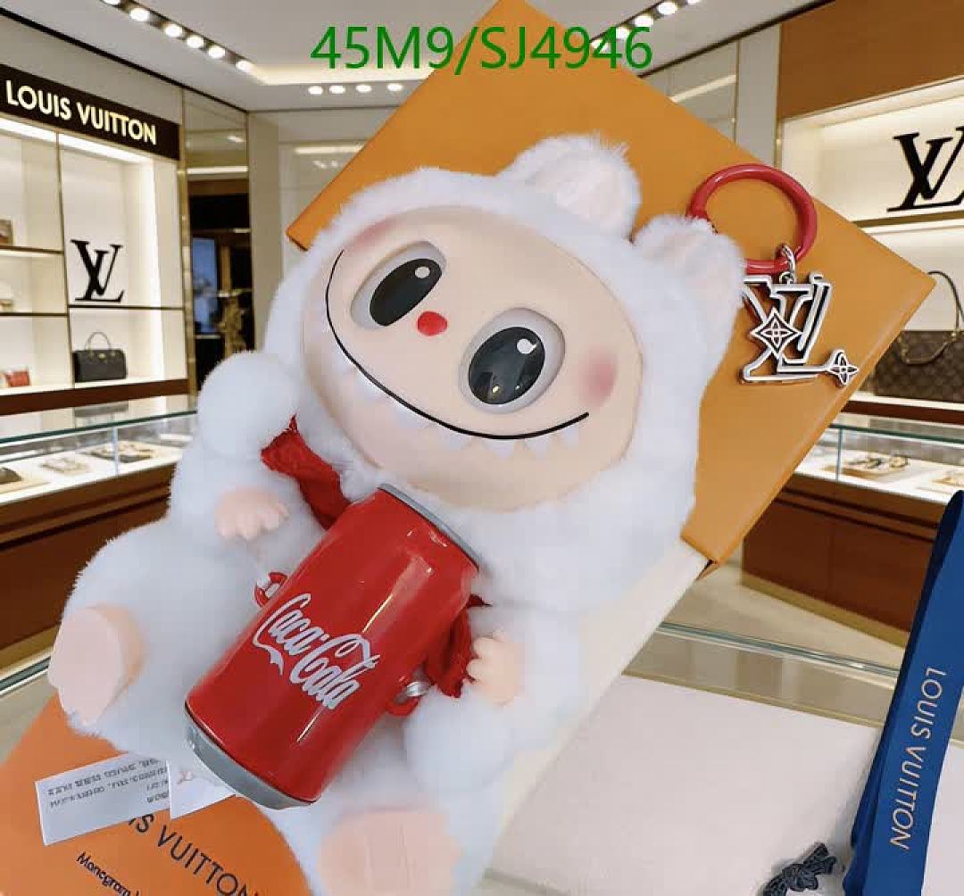 LV-Key pendant Code: SJ4946 $: 45USD